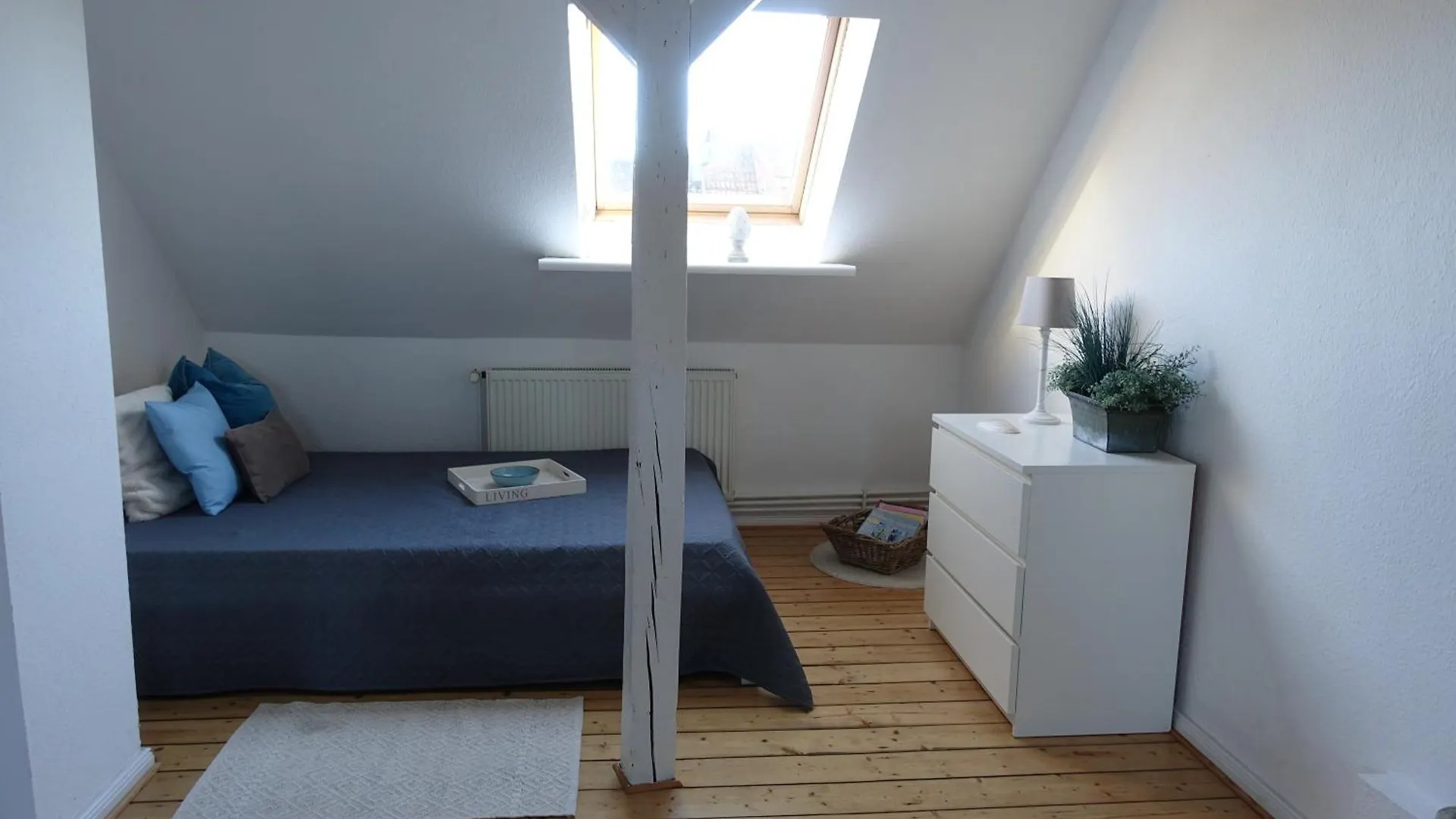 Gr Wohnung Mit 3 Sep Schlafzimmer Bremen Germany