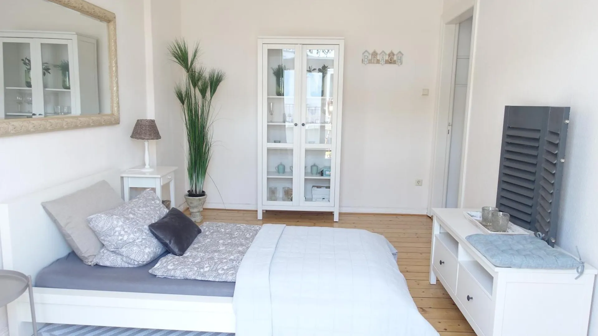 Apartment Gr Wohnung Mit 3 Sep Schlafzimmer Bremen